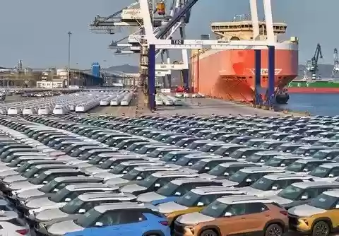 2025年9月汽车市场强势回暖：金九销量超322万辆，政策与新品双轮驱动