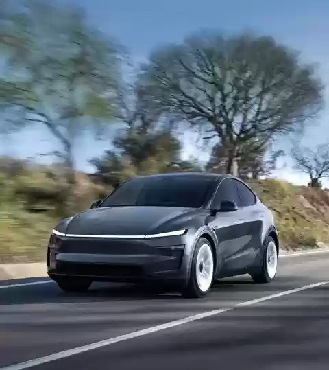 特斯拉Model Y：运动感变颠簸感，智能车的反向浪漫