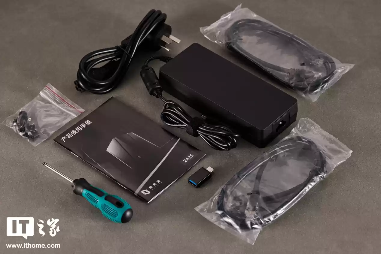 【IT之家开箱】八盘位设计,质感与实用并存,极空间 Z425 私有云开箱图赏