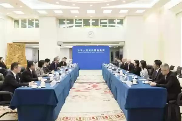 商务部部长会见苹果CEO库克:苹果将继续坚定扎根中国