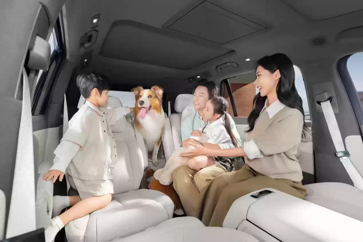 腾势N8L将于10月28日上市，重塑大六座豪华SUV家庭出行新标杆