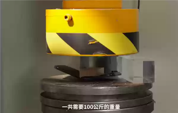 苹果最薄手机发布：5.6mm机身抗压测试曝光