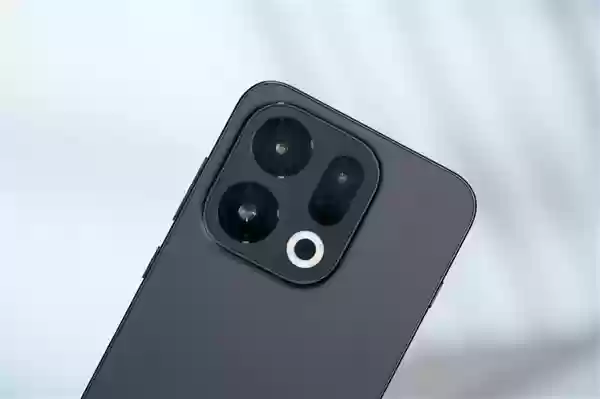 7025mAh超大电池!OPPO Find X9图赏