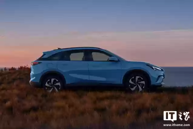 极狐全新阿尔法T5将于10月28日上市:纯电/增程双版本,预售12.38万元起