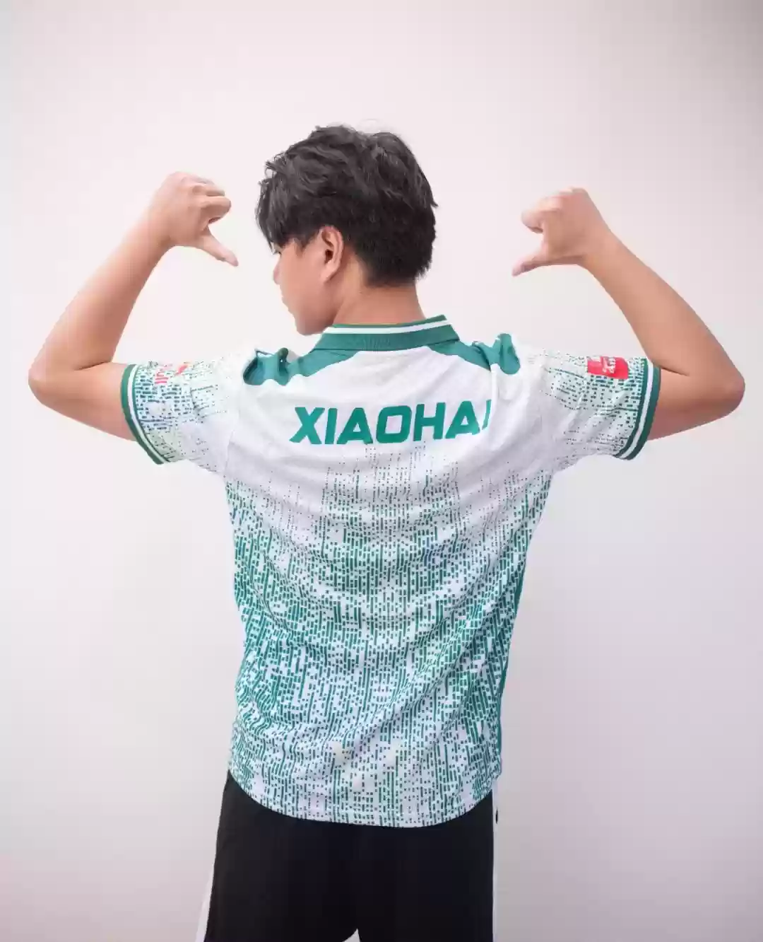 ‘小孩’曾卓君加盟沙特Falcons战队！与宿敌DCQ同队引热议，EWC冠军再掀风云