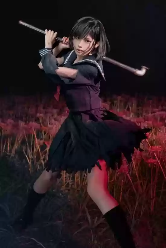 《寂静岭f》女主COS！裙子破损手拎水管