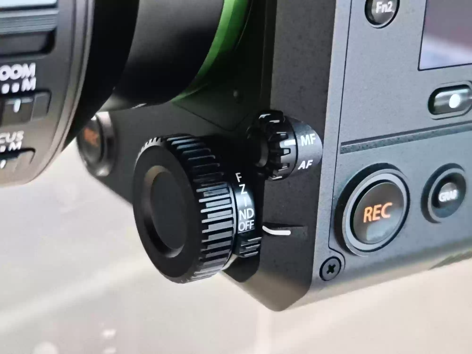 富士胶片在FUJIKINA 2025上展出全新电影摄影机GFX ETERNA 55