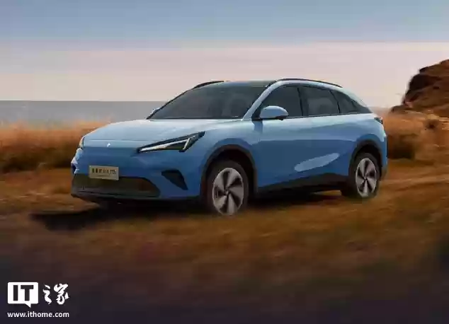 极狐全新阿尔法T5将于10月28日上市:纯电/增程双版本,预售12.38万元起