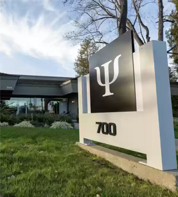 薛定谔亲外孙创业量子计算 融资10亿美元：黄仁勋早就成了股东