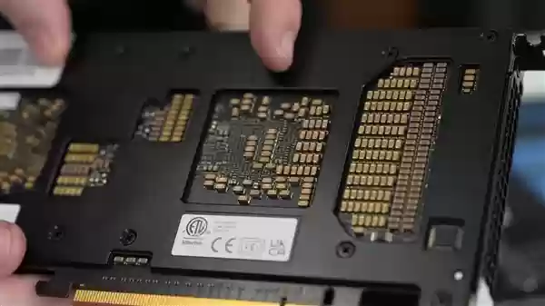 仅1万元！华为Atlas 300I DUO AI推理卡首次拆解：双芯合体 薄如蝉翼
