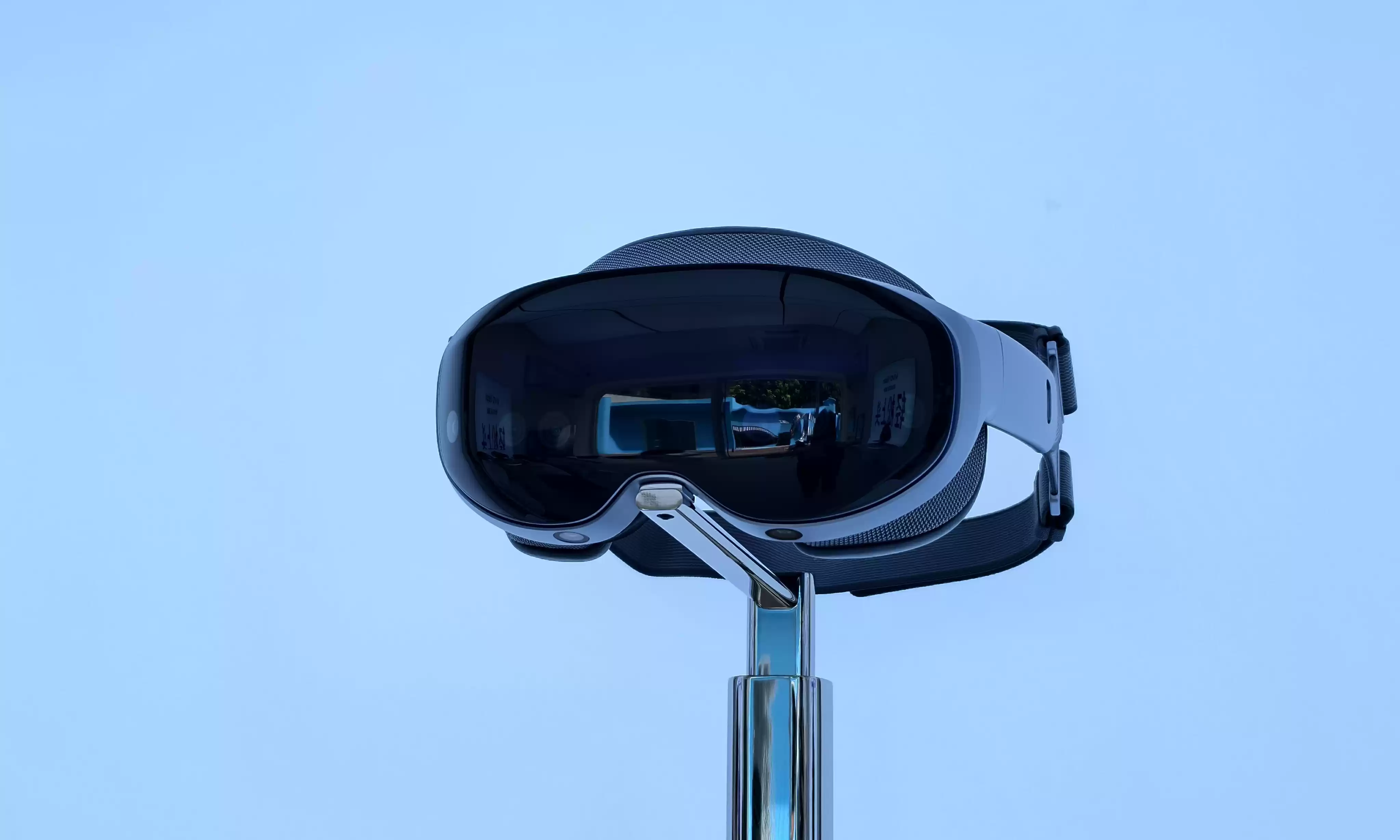 vivo Vision体验首发：比苹果更轻还更强，终于能上头了？