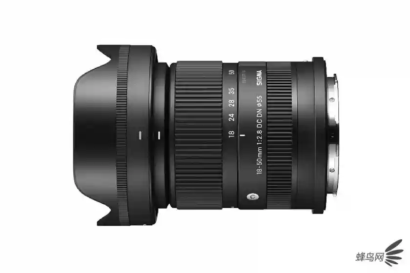 适合挂机的变焦头 适马18-50mm F2.8 DC DN售价3299元 适合挂机的变焦头 适马18-50mm F2.8 DC DN售价3299元