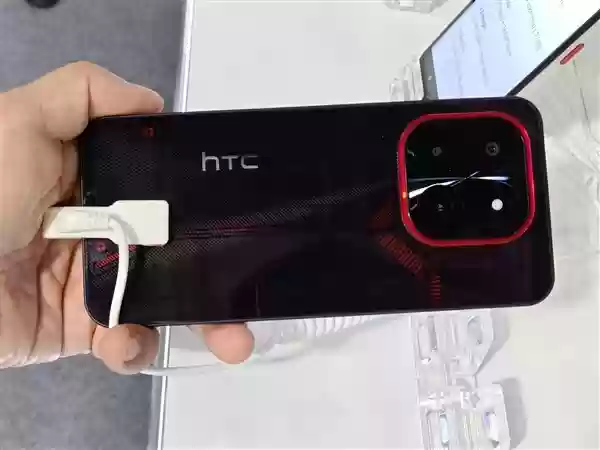 HTC推出多款新机意在重返手机市场?