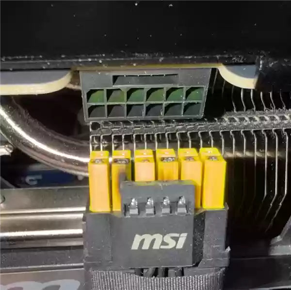 12V-2x6 16针供电接口又出事!RTX 5090“空闲”时烧毁