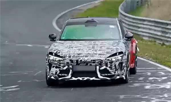 小米YU7 GT纽北测试曝光，剑指高性能SUV市场