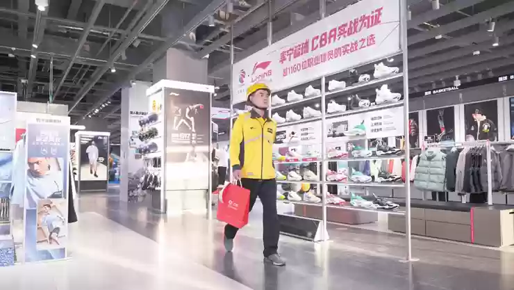 双11前李宁加码即时零售!近千家门店入驻美团闪购