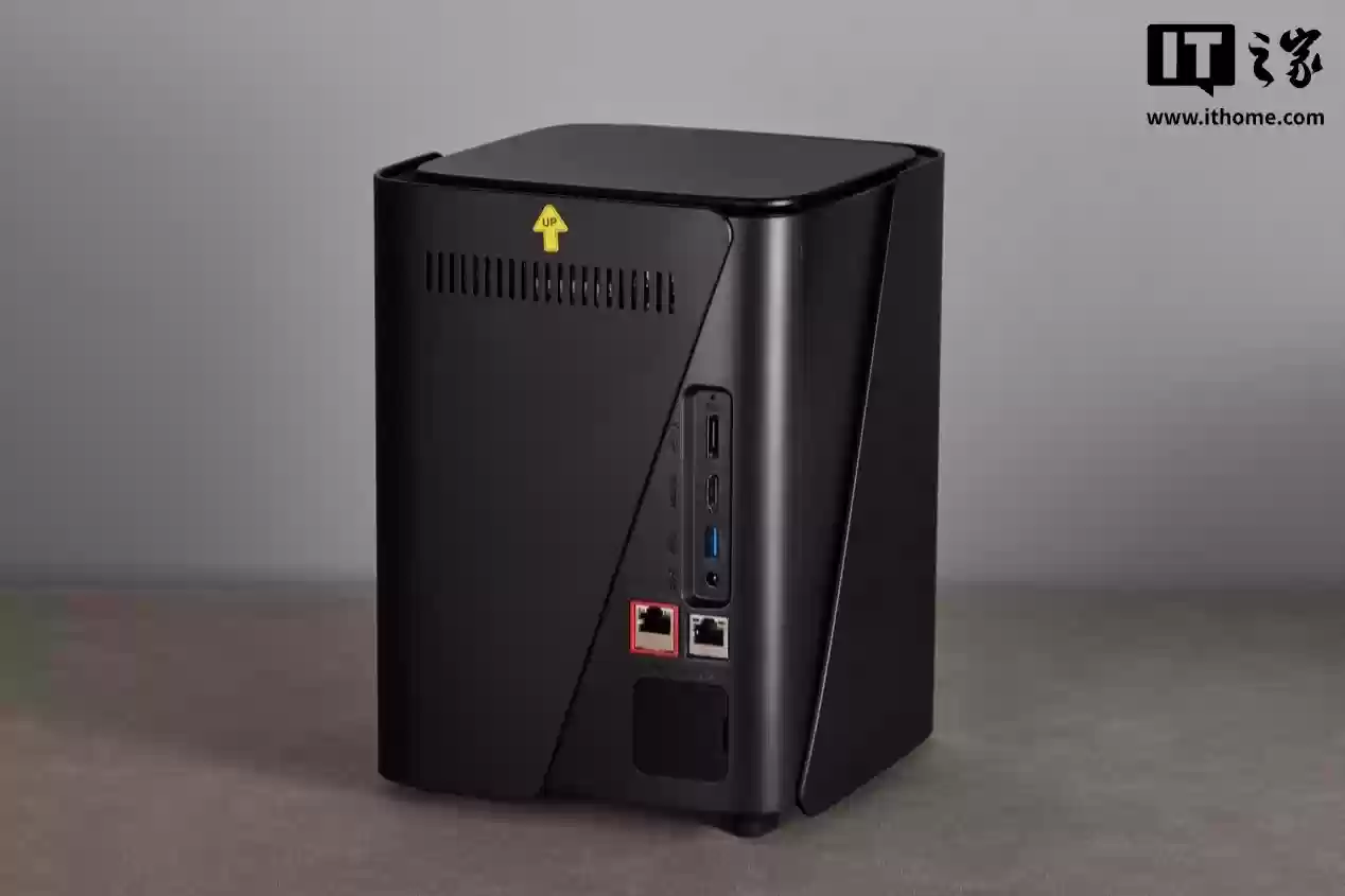 【IT之家评测室】Intel Core Ultra 225H + 万兆网口，跨代领先，极空间 Z425 私有云体验评测