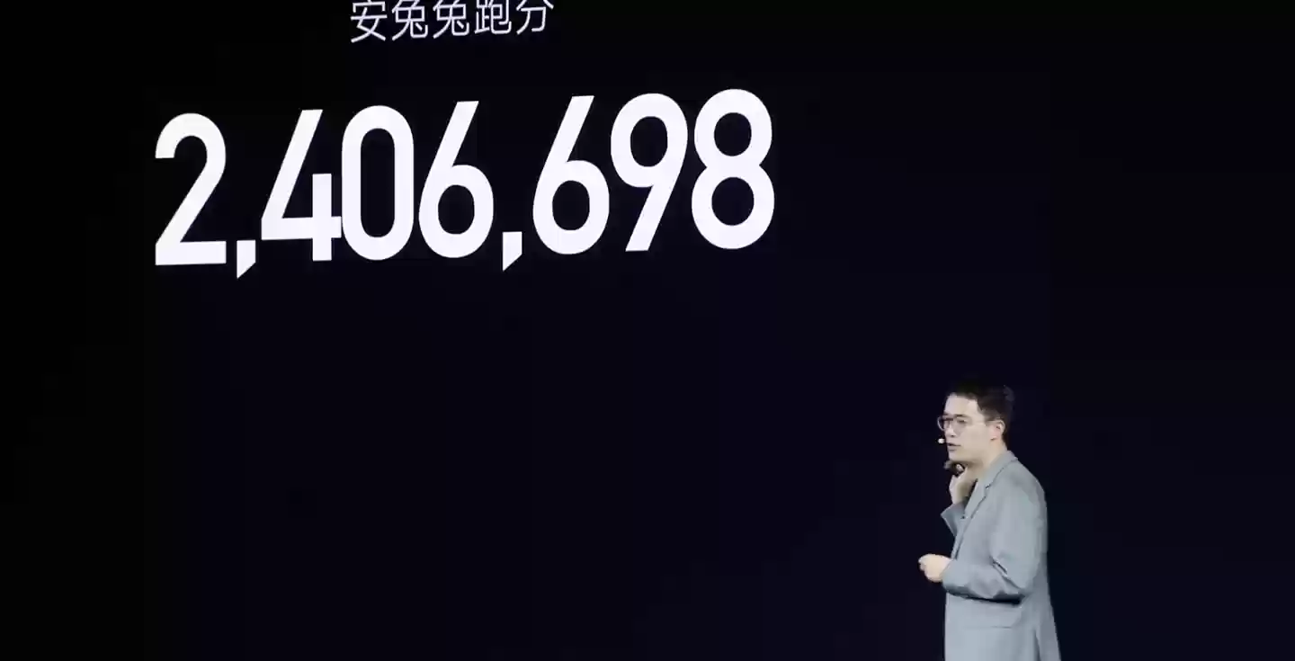 7550mAh 电池：小米 REDMI Turbo 4 Pro 国补后 1155 元新低