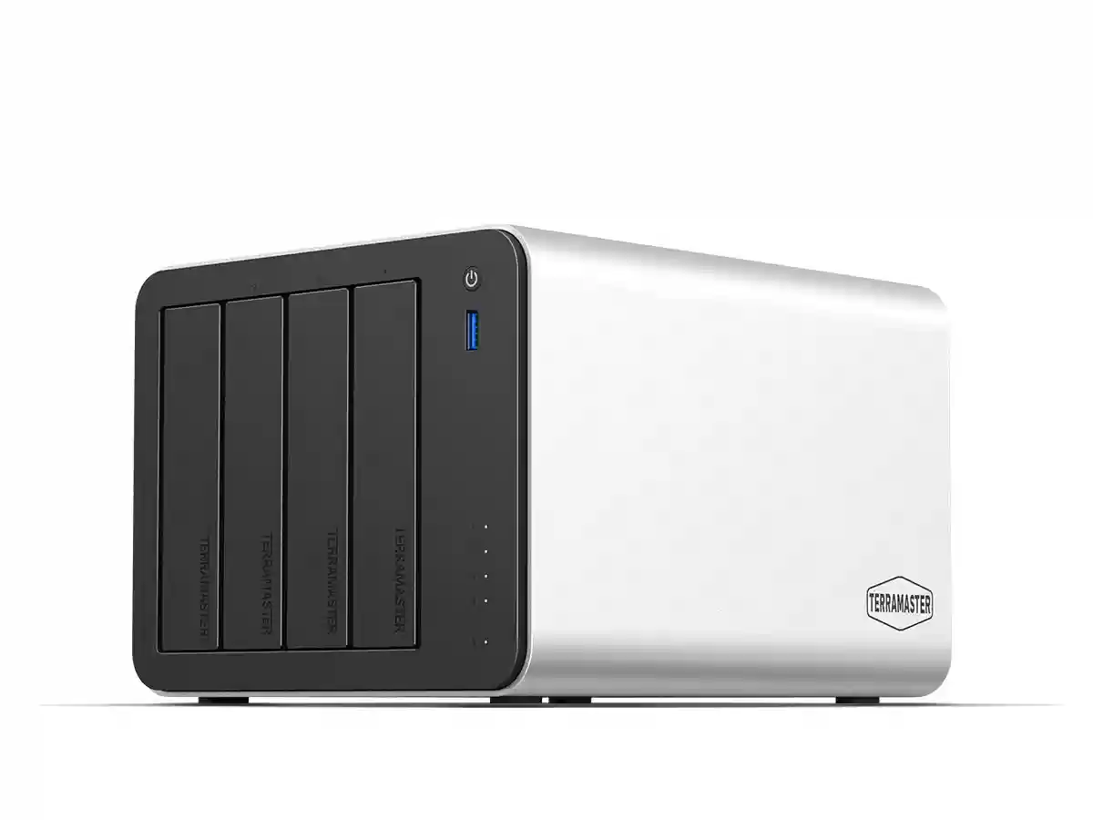 铁威马推出 F4-425 Plus 混合 NAS:4+3 盘位、双 5GbE