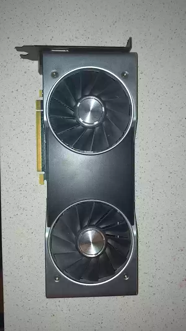 NVIDIA GTX 2080 Ti原型卡曝光：光线追踪时代的遗珠