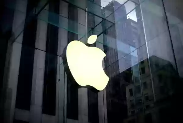 iPhone 17销量飙升推动苹果市值突破3.85万亿美元