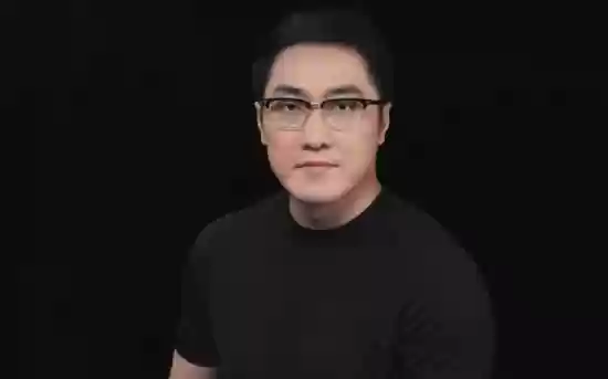 王自如以AI身份加盟雷鸟创新，将参与产品与战略规划