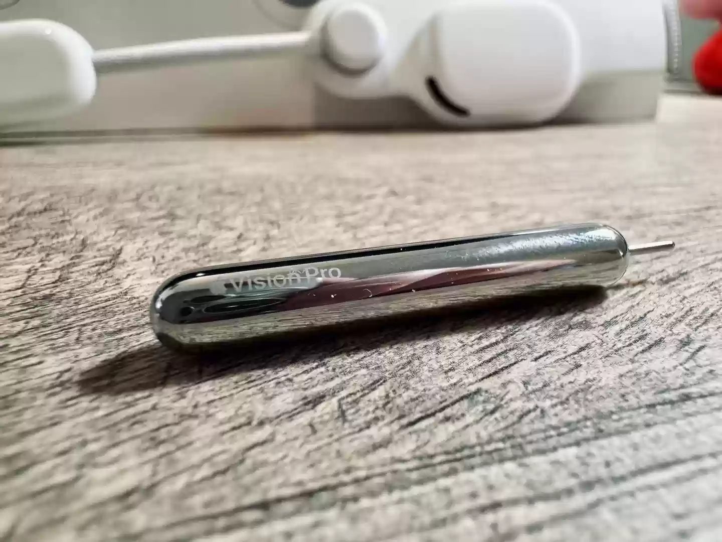 消息称苹果明日为 M5 Vision Pro 推新开发者头带，不完全兼容初代头显