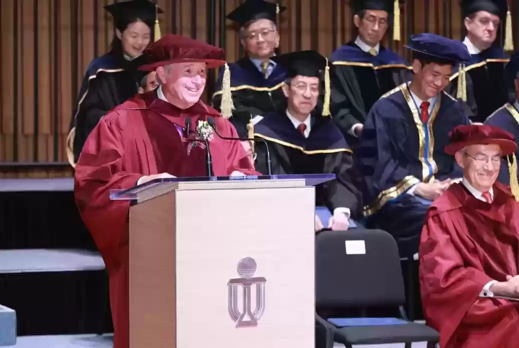 刘慈欣等“五位杰出领袖”获颁港科大荣誉博士