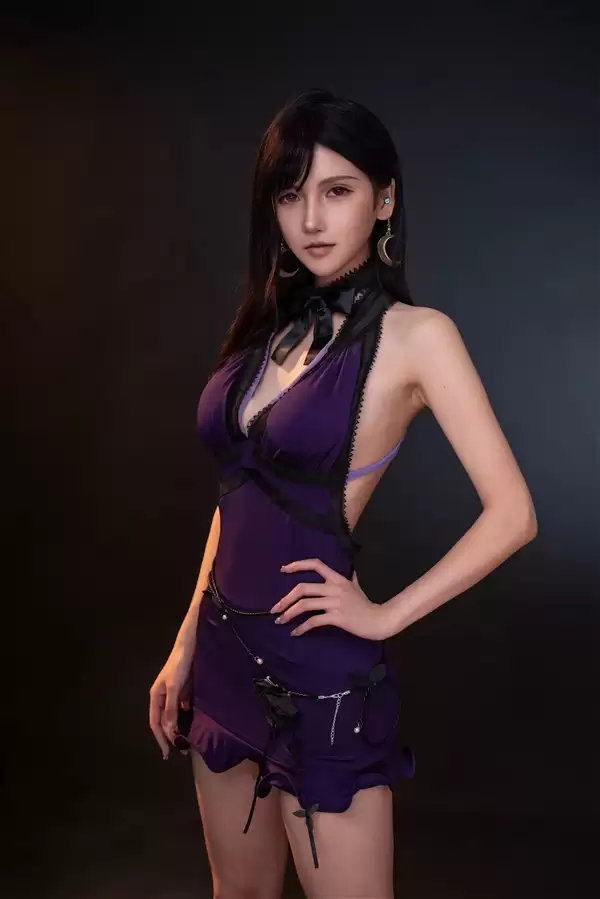 国内美女《FF7》蒂法COS!还原度之高令人惊叹