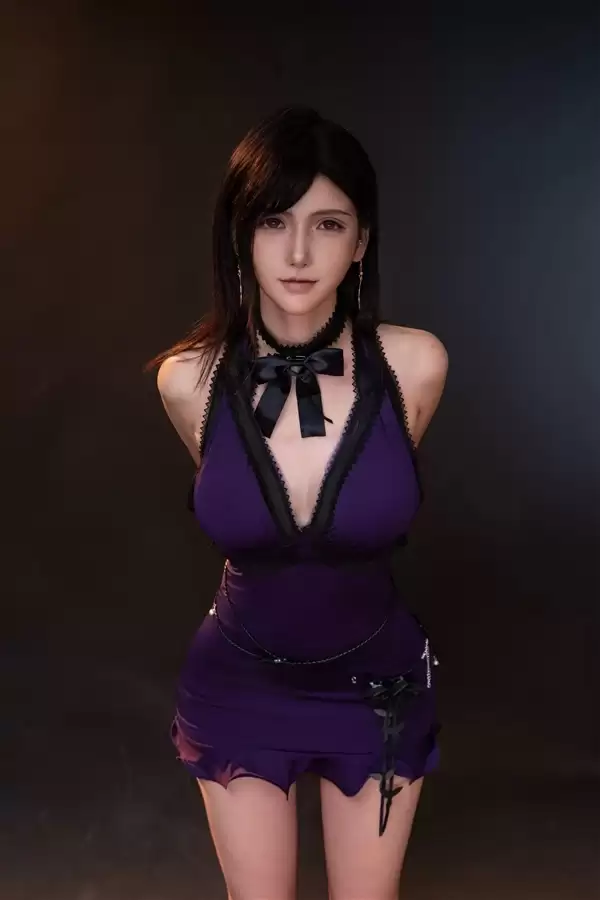 国内美女《FF7》蒂法COS!还原度之高令人惊叹