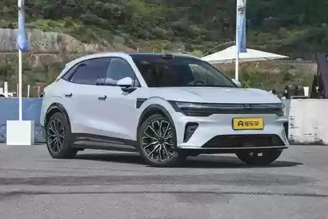 极氪7X新款预售开启：性能升级引关注，用户仍待实测验证