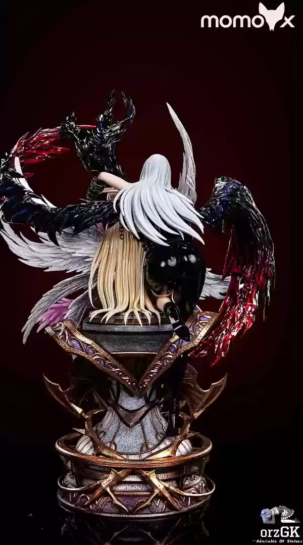 《数码宝贝》天女兽与妖女兽雕像 身材都很出色