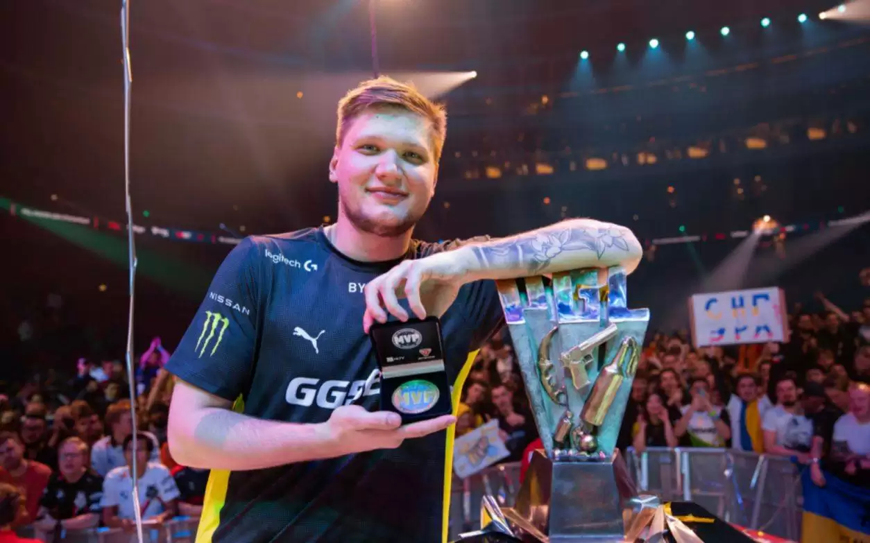 职业圈热议s1mple加盟全球排名66战队,如果给二三线战队一个GOAT