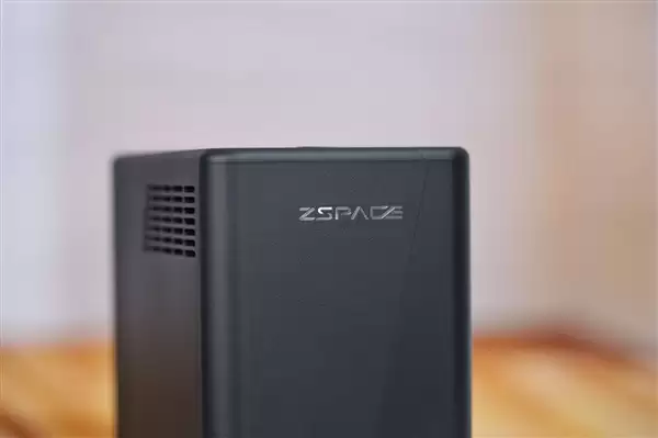 升级X86架构性能大提升！极空间Z2+ Ultra图赏