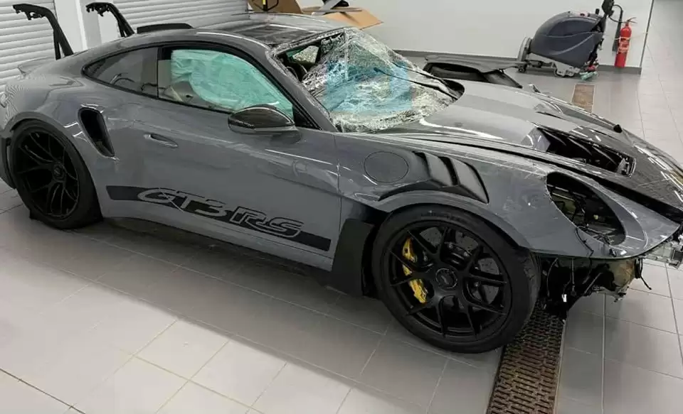 ropz天价座驾半价抛售!7万欧入手保时捷GT3 RS事故车,发动机变速箱竟完好无损? ropz天价座驾半价抛售!7万欧入手保时捷GT3 RS事故车,发动机变速箱竟完好无损?