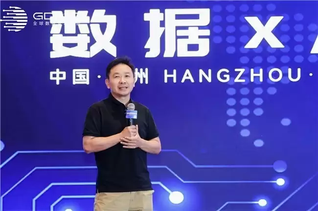 连续三年折桂！瓴羊Dataphin荣膺2025年度DAMA数据治理优秀产品奖！