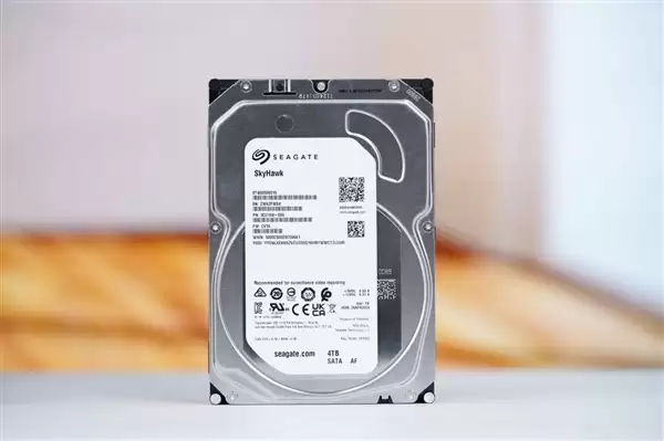 升级X86架构性能大提升！极空间Z2+ Ultra图赏