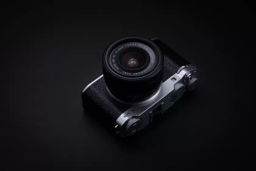 富士胶片发布“富士龙 XC13-33mmF3.5-6.3 OIS”