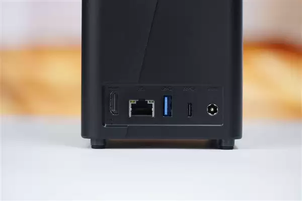 升级X86架构性能大提升！极空间Z2+ Ultra图赏