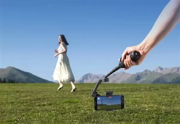 898元!大疆发布Osmo Mobile 8手机云台:原生跟拍、10小时续航