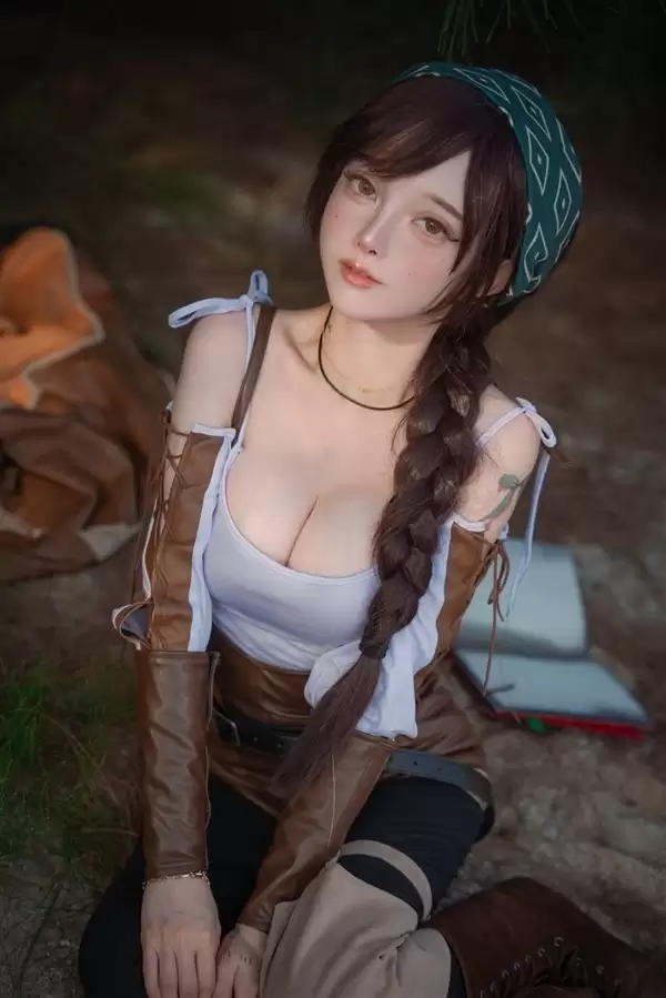 Coser Josette神还原怪物猎人：荒野接待员阿尔玛引热议