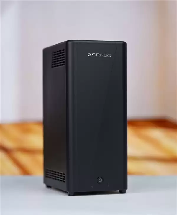 升级X86架构性能大提升！极空间Z2+ Ultra图赏