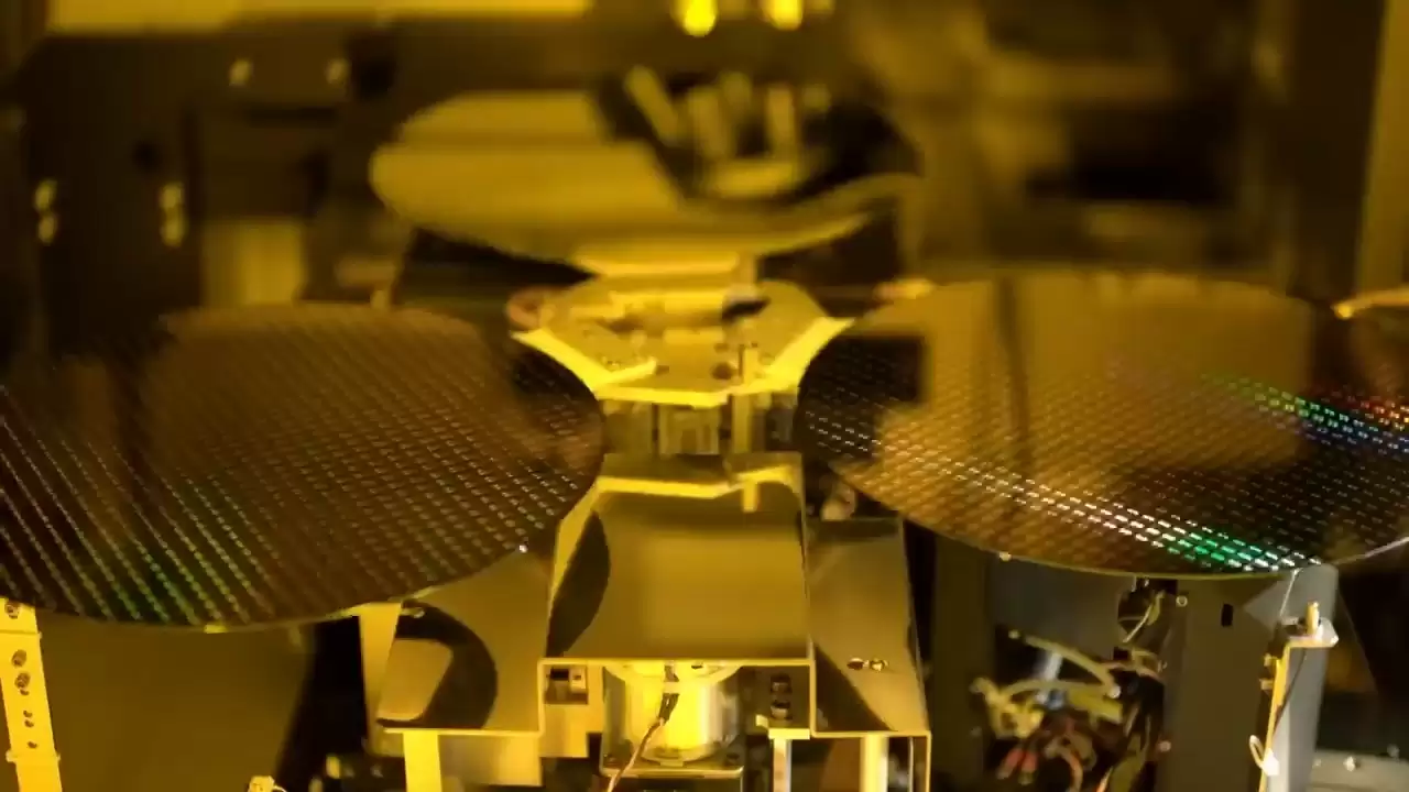 内部视频首度曝光:探秘台积电美国 Fab 21 工厂如何制造 4 纳米芯片