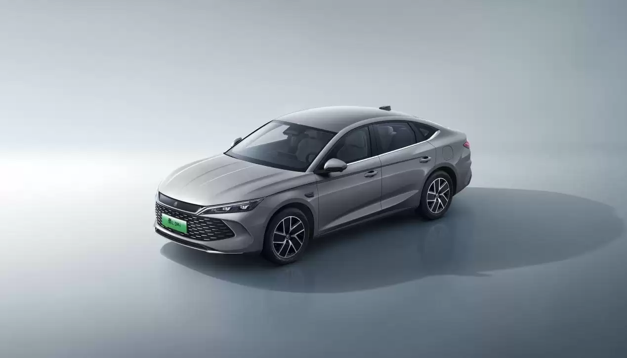 1月11比亚迪秦俯视68875-002