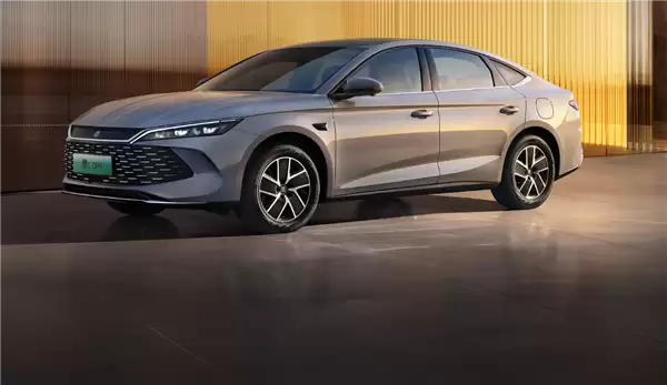 工业奇迹再进化 油耗降至2.79L！2026款秦L DM-i上市：9.28万起