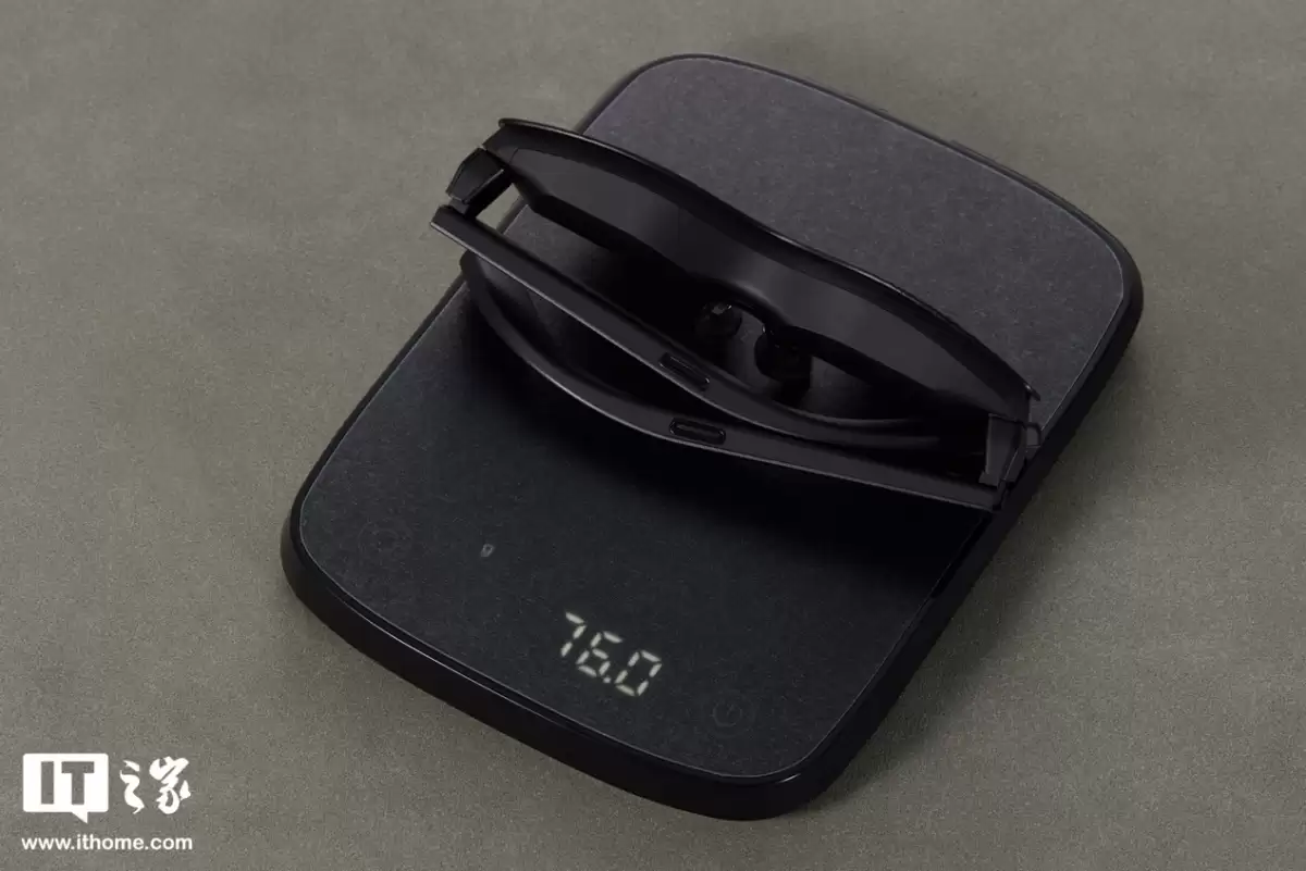 【IT之家开箱】雷鸟 Air 4 Pro AR 智能眼镜开箱图赏