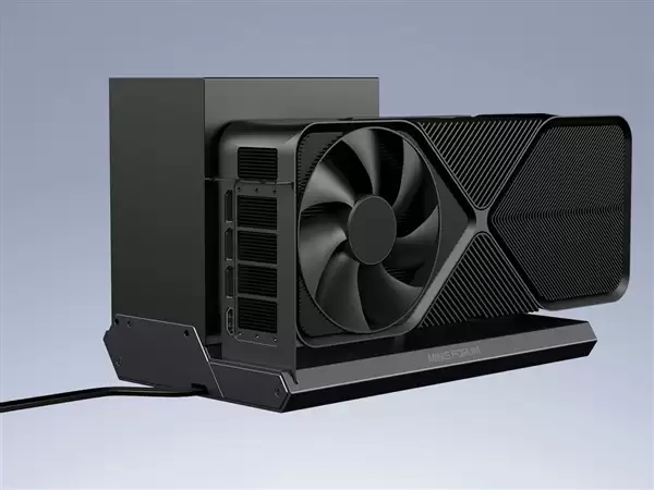 终于圆满了！钒凡外置显卡扩展坞首发雷雳5、OCuLink双接口