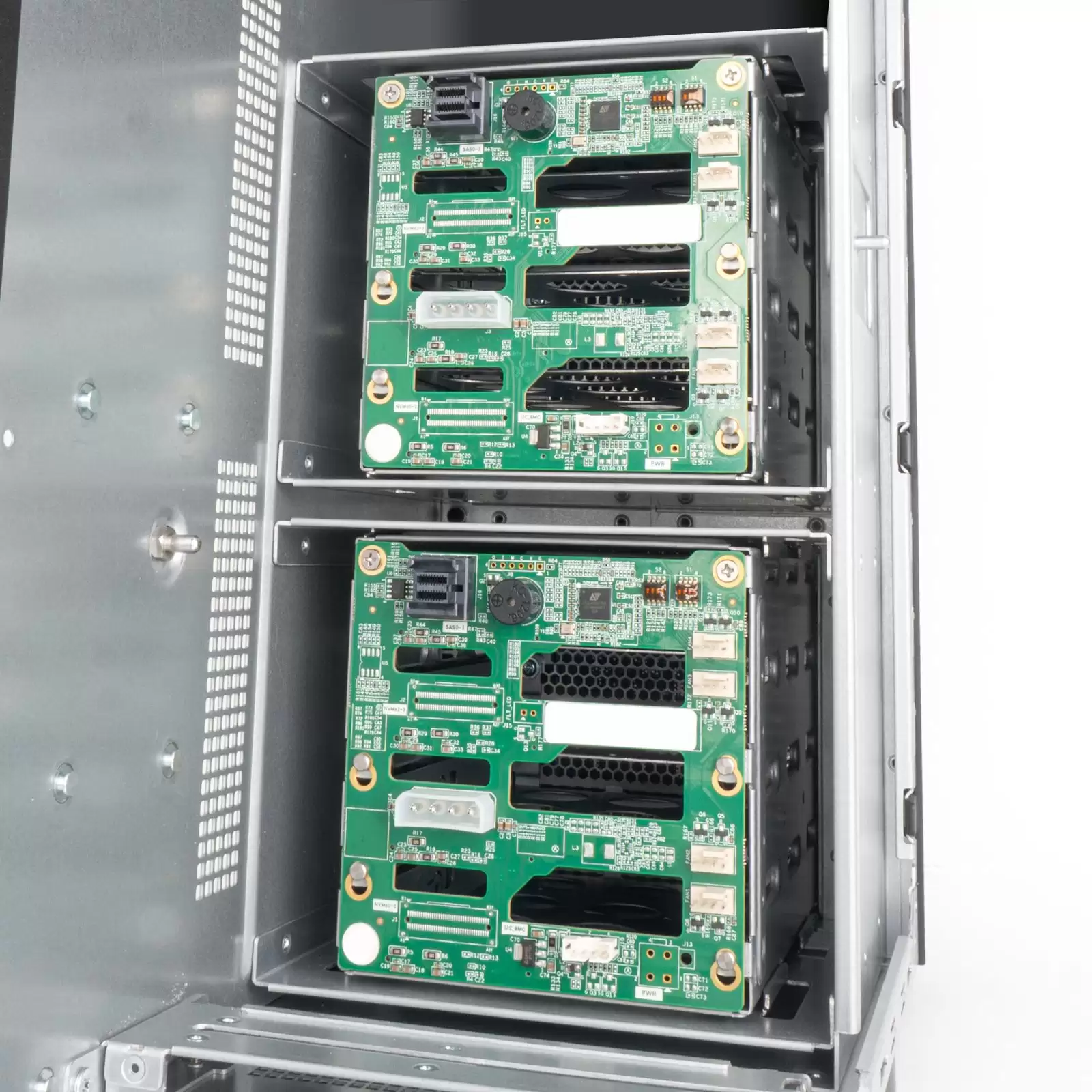 银欣推出工作站机箱 WS380-E:8个热插拔盘位,支持ATX与2U冗余电源