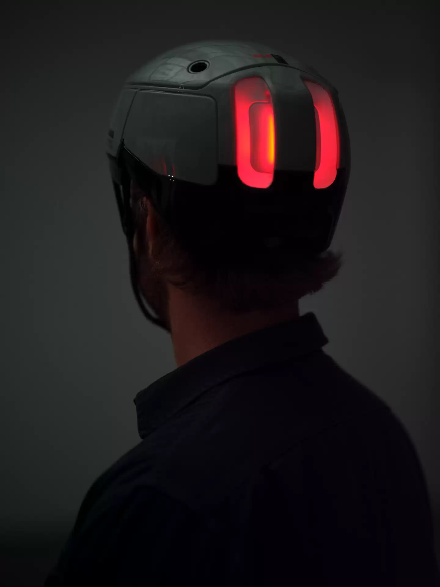 Rivian 杀入电动自行车市场:TM-B 满电续航 160 公里、最高时速 45 公里