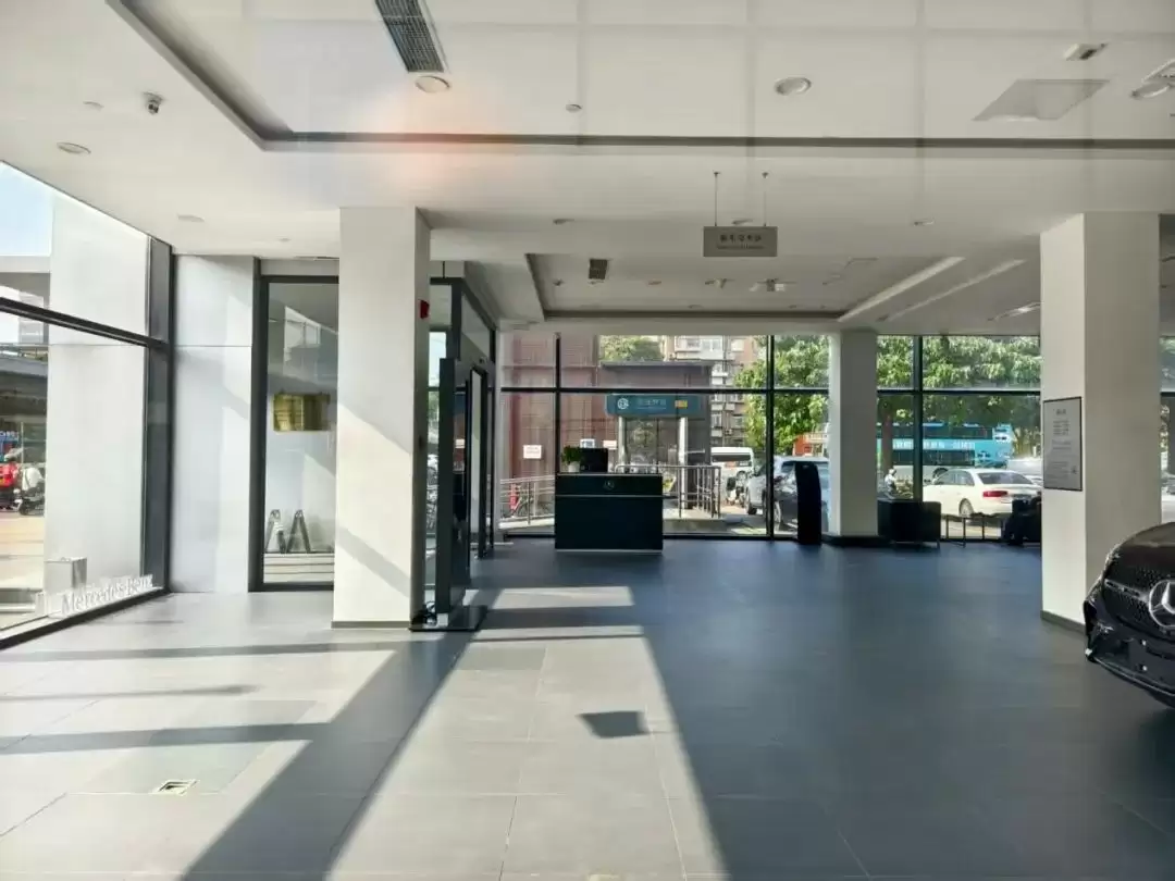奔驰门店现状